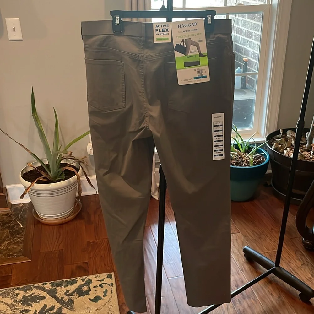 Haggar active series pants NWT travel 5 pocket slim 36x34 green khaki-olive flex